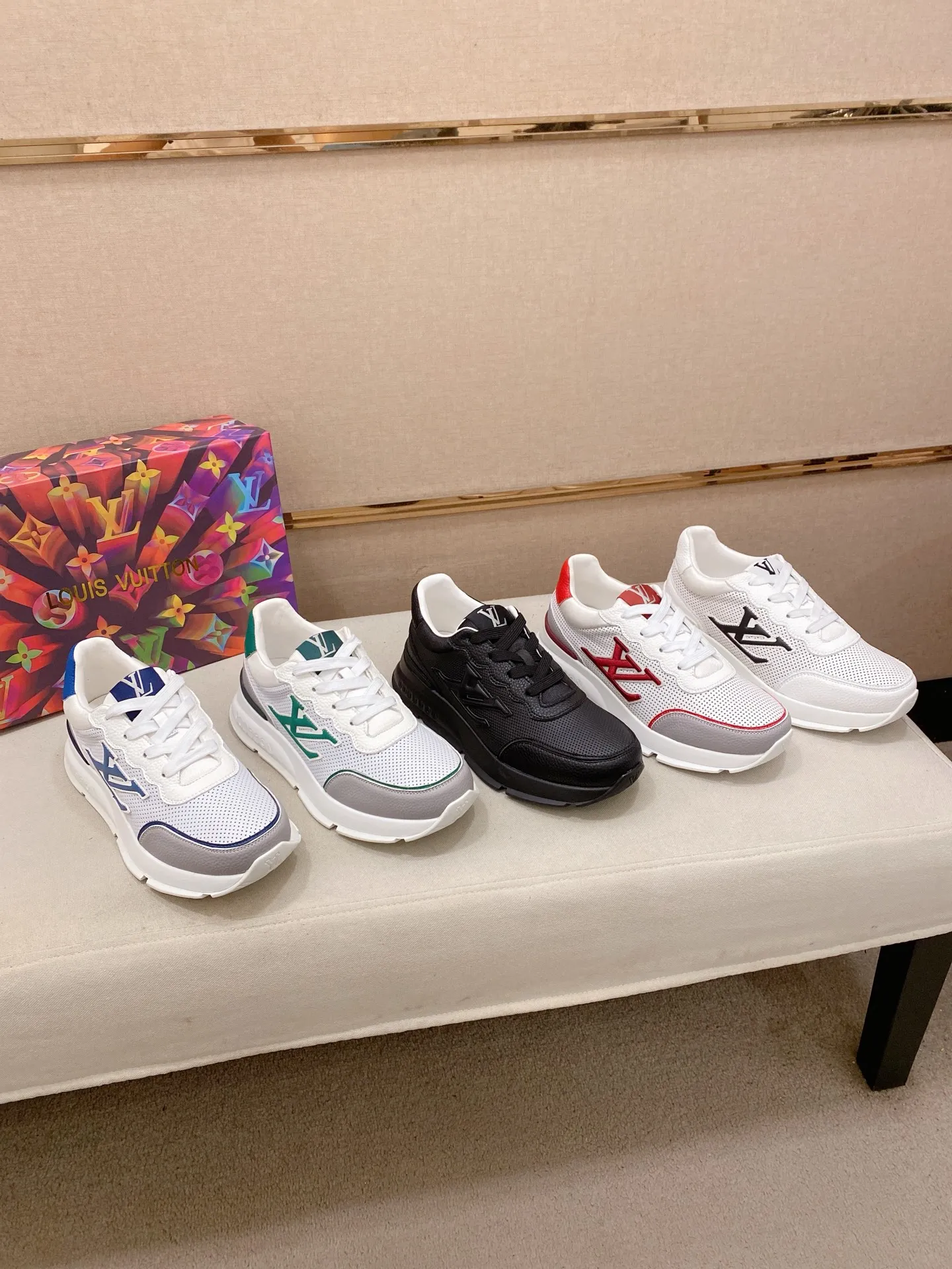 Men's shoes: 442💰🎉🎉LV~Louis Vuitton trendy men's shoes, new shipments, latest matching, the same style as the official website, super high quality, hot sales of the season [strong][strong][strong]Selected first-layer cowhide, comfortable sheepskin lining, original last, comfortable on the foot, wear-resistant rubber outsole, size: 38-44.